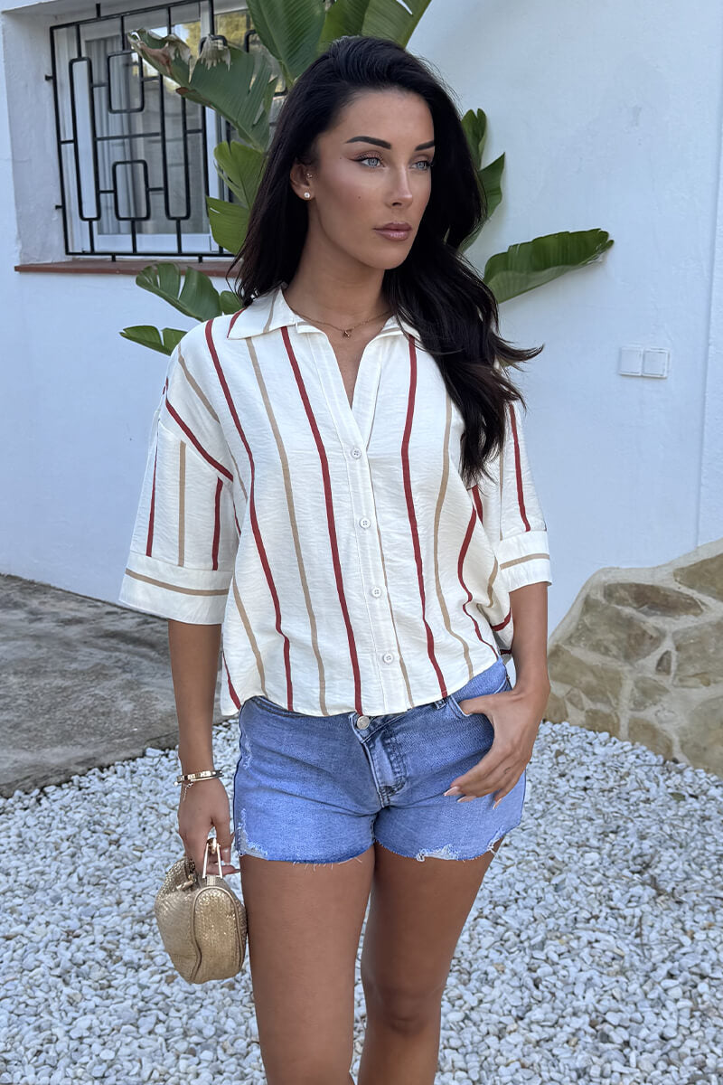 Camisa oversize de rayas con manga corta