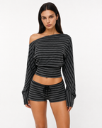 Conjunto de rayas con top de hombros descubiertos y short