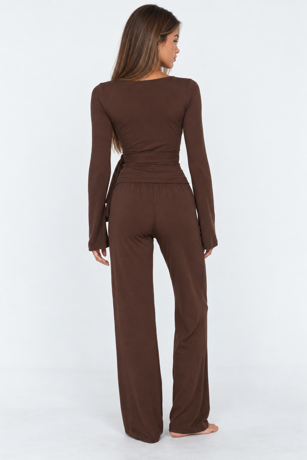 Conjunto cruzado con pantalón ancho
