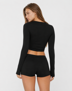 Conjunto de camiseta henley y short en algodón elástico