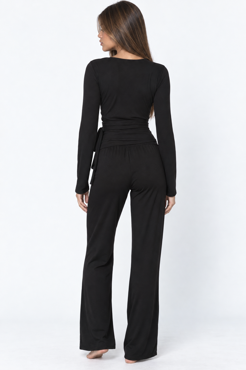 Conjunto cruzado con pantalón ancho
