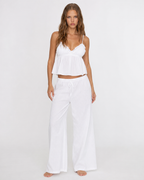 Conjunto de camisola con volante y pantalón ancho