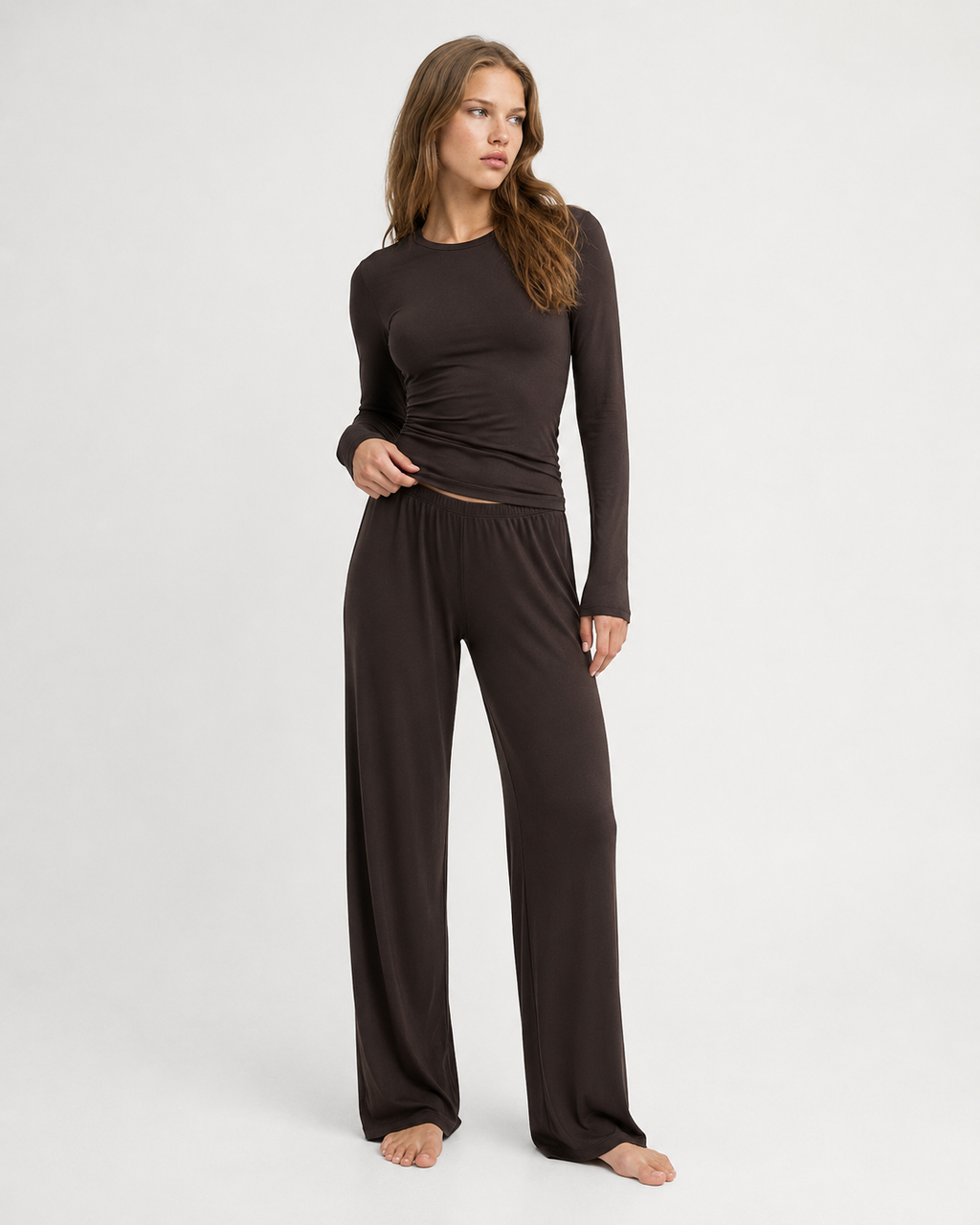 Conjunto de manga larga y pantalón ancho de tacto mantequilla