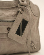 Bolso de piel grande con asa larga