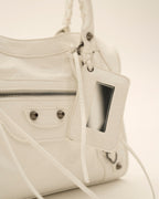 Bolso de piel grande con asa larga