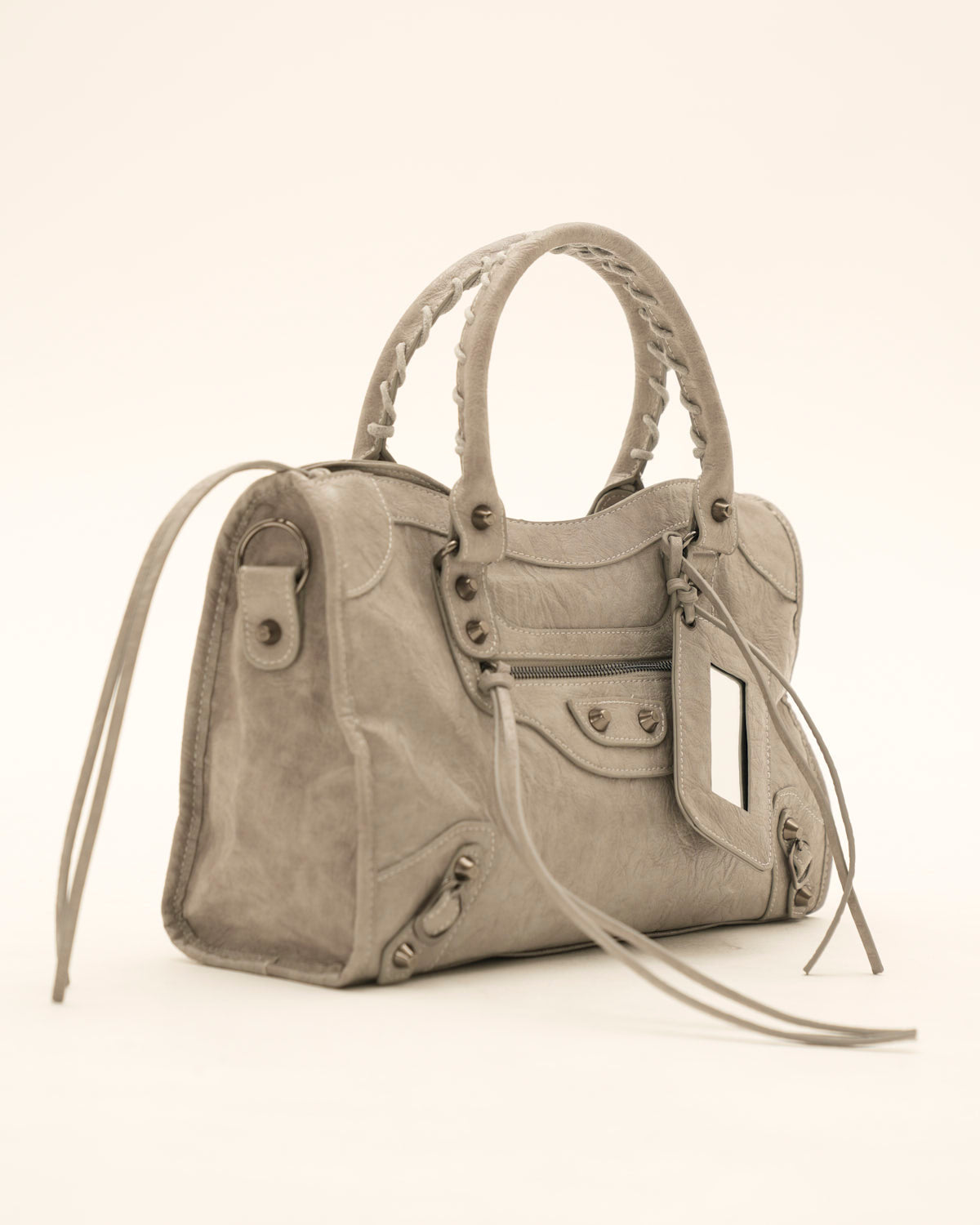 Bolso de piel mediano con asa larga
