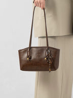 Bolso estructurado con asas largas