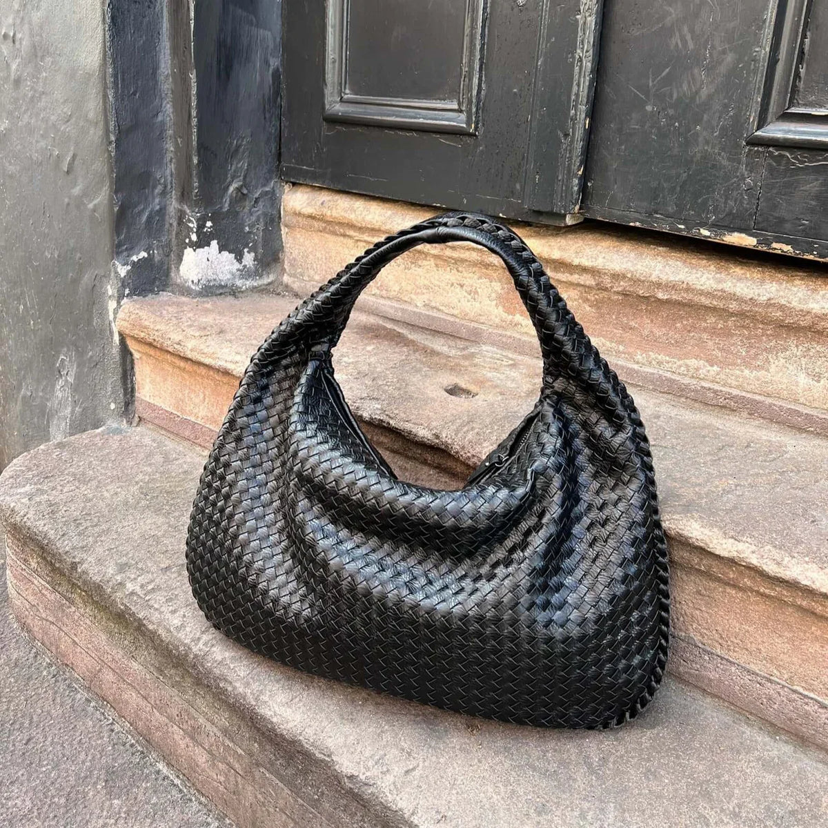 Bolso de hombro oversize trenzado