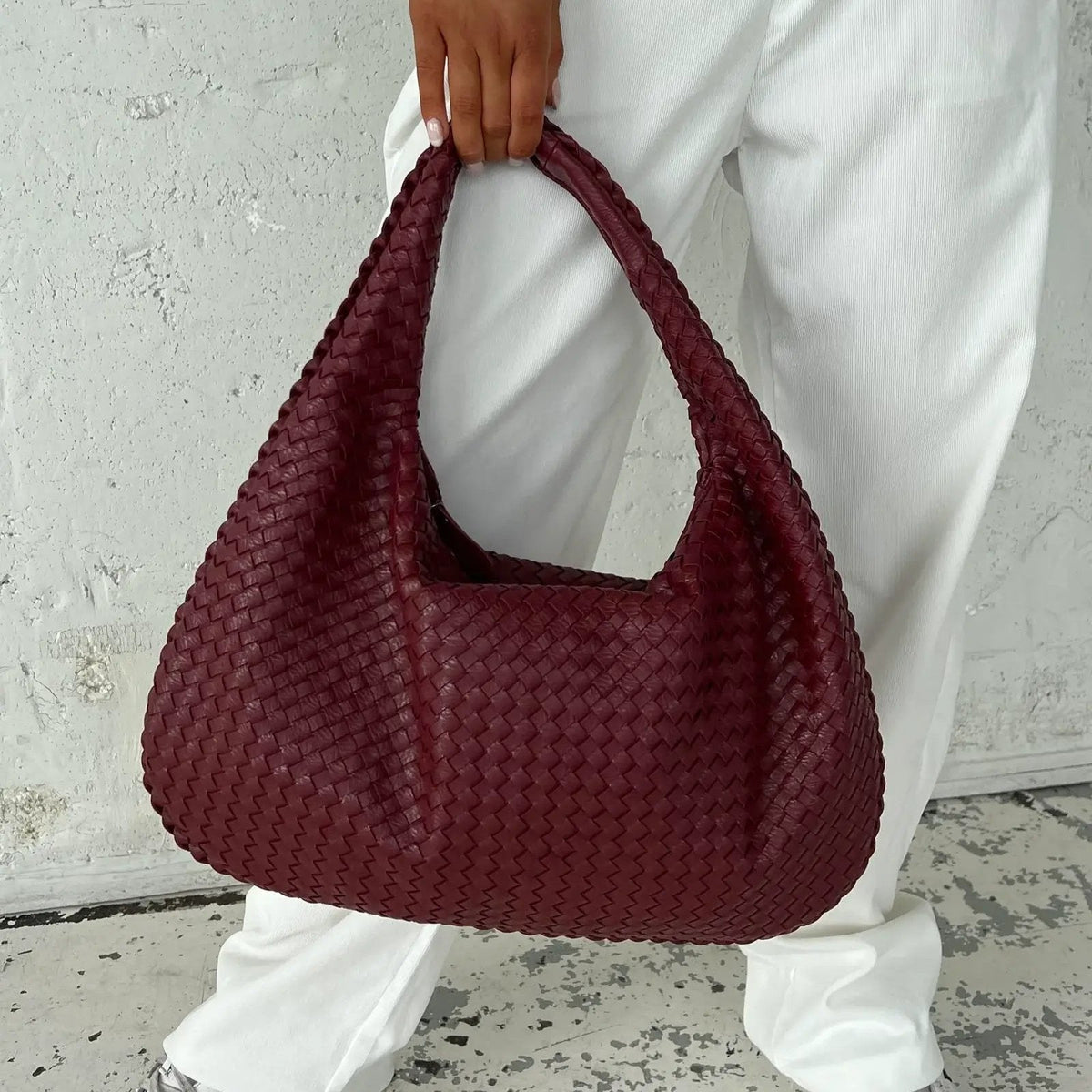 Bolso de hombro oversize trenzado