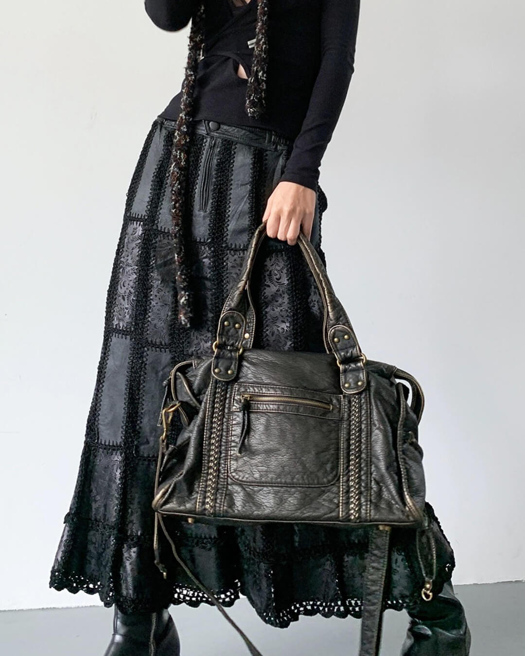 Bolso de hombro con costura trenzada