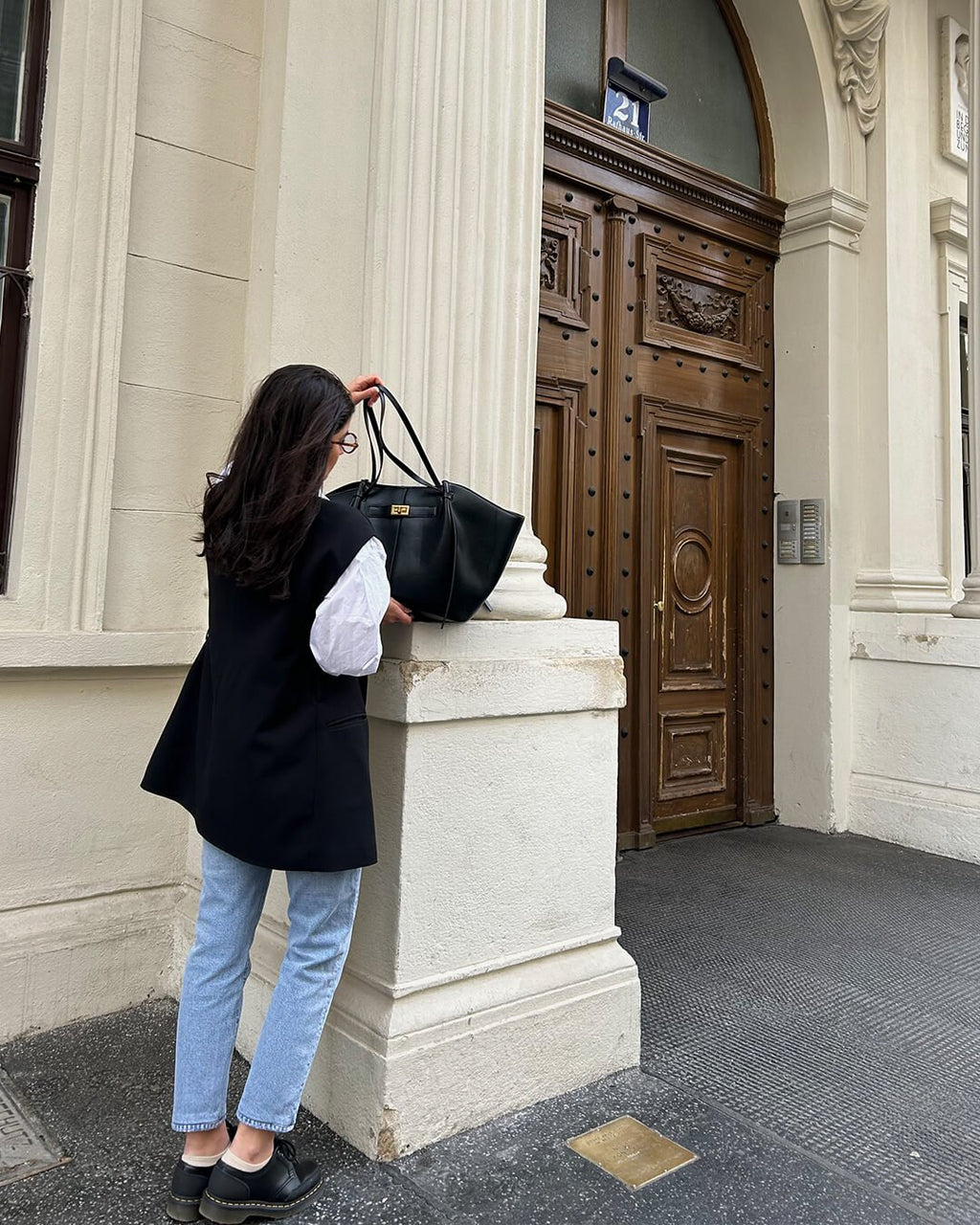 Bolso shopper con cierre dorado