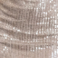 Vestido corto de lentejuelas con cuello alto